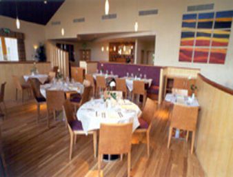 Ramada Hotel And Suites At Lough Allen Drumshanbo Restaurant bilde